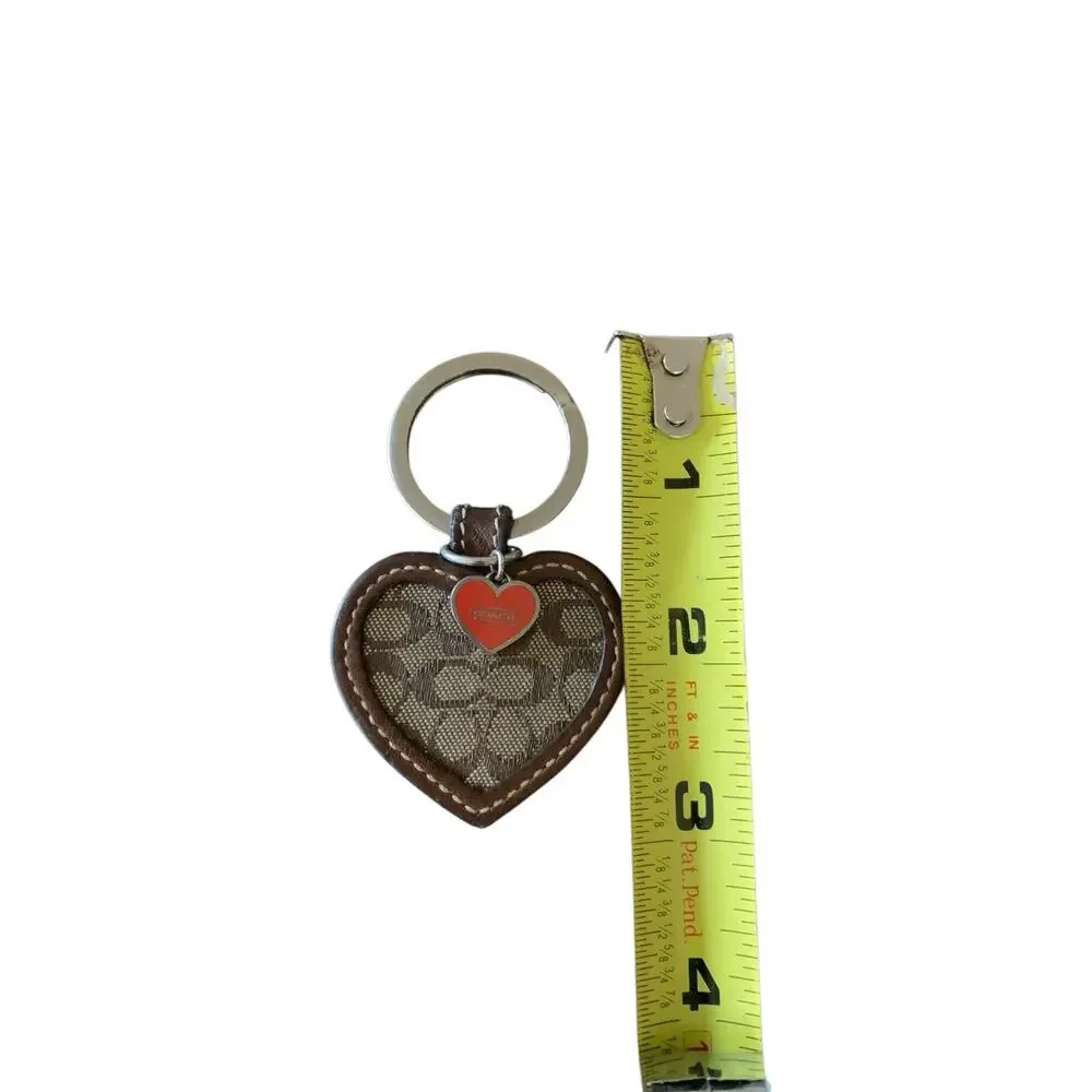Coach Vintage Signature Brown Heart Shaped Leather Fob Keychain w/Hang Tag-Rare - Picture 5 of 6